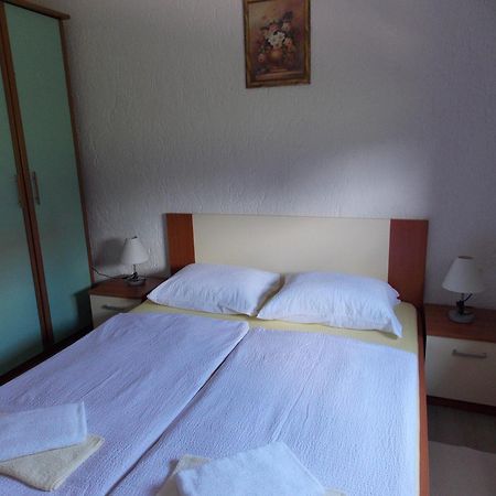 Apartments Smirnov Drežnik Grad Δωμάτιο φωτογραφία